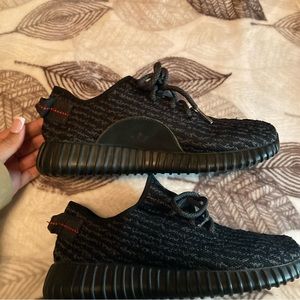 Adidas Yeezy Boost 350 Pirate Black